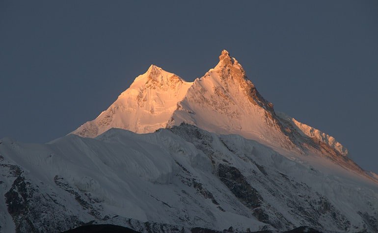 manaslu trekking