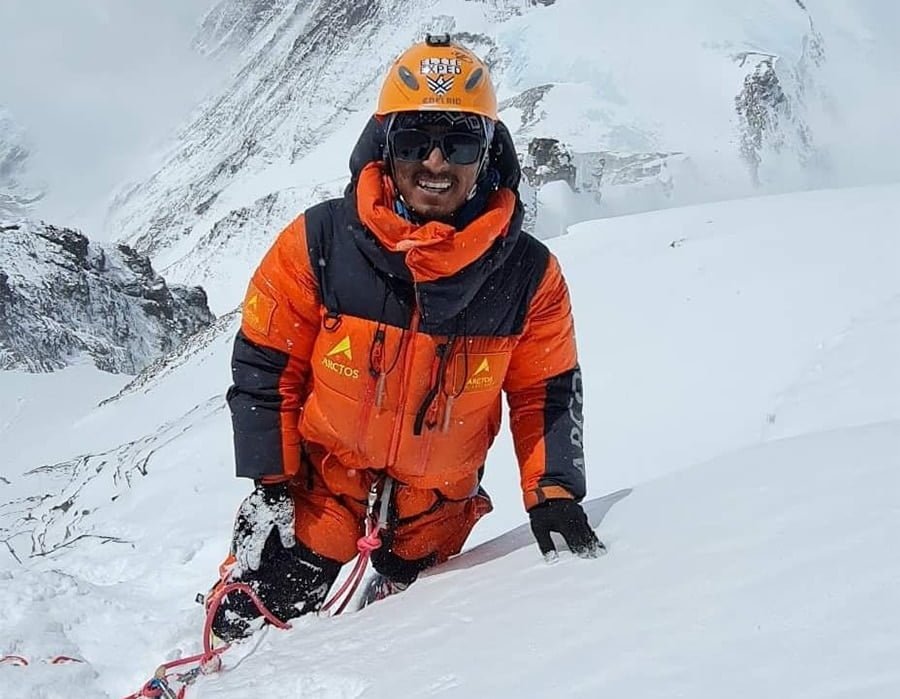 Malaysian Mountaineer Miraculous Rescue from the Everest Death Zone