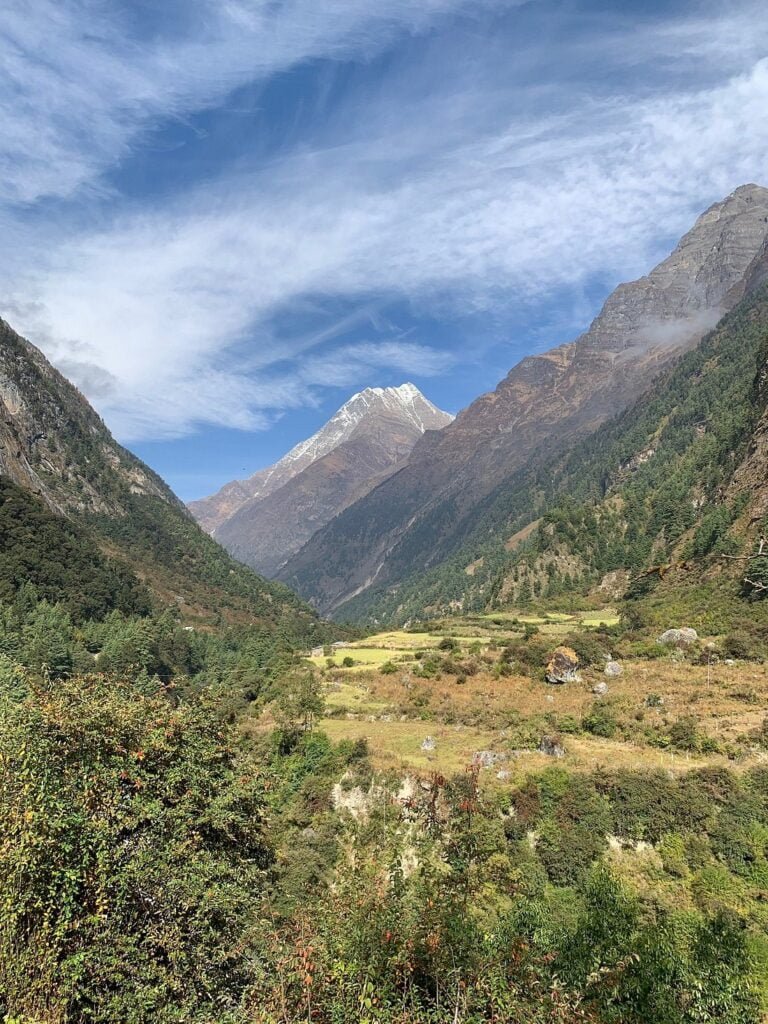 Bianca became the world's youngest female to scale manaslu 5 Manaslu Tsum Dorgilyt4