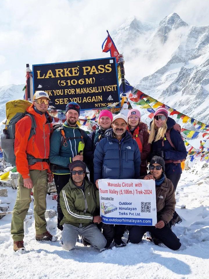 Manaslu Circuit Trek with Tibet Border
